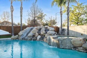 Pool - Resort Style House -pool-office-gym in the Northwest of the city. (Bakersfield)