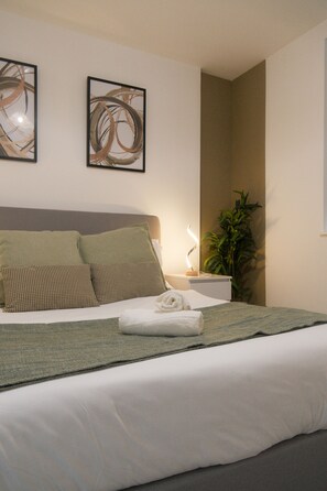 1 bedroom, iron/ironing board, WiFi, bed sheets - Modern 1 bed flat in Birmingham city centre (Birmingham)