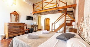 Double or Twin Room | Free WiFi - Locanda Casalta (Strove)