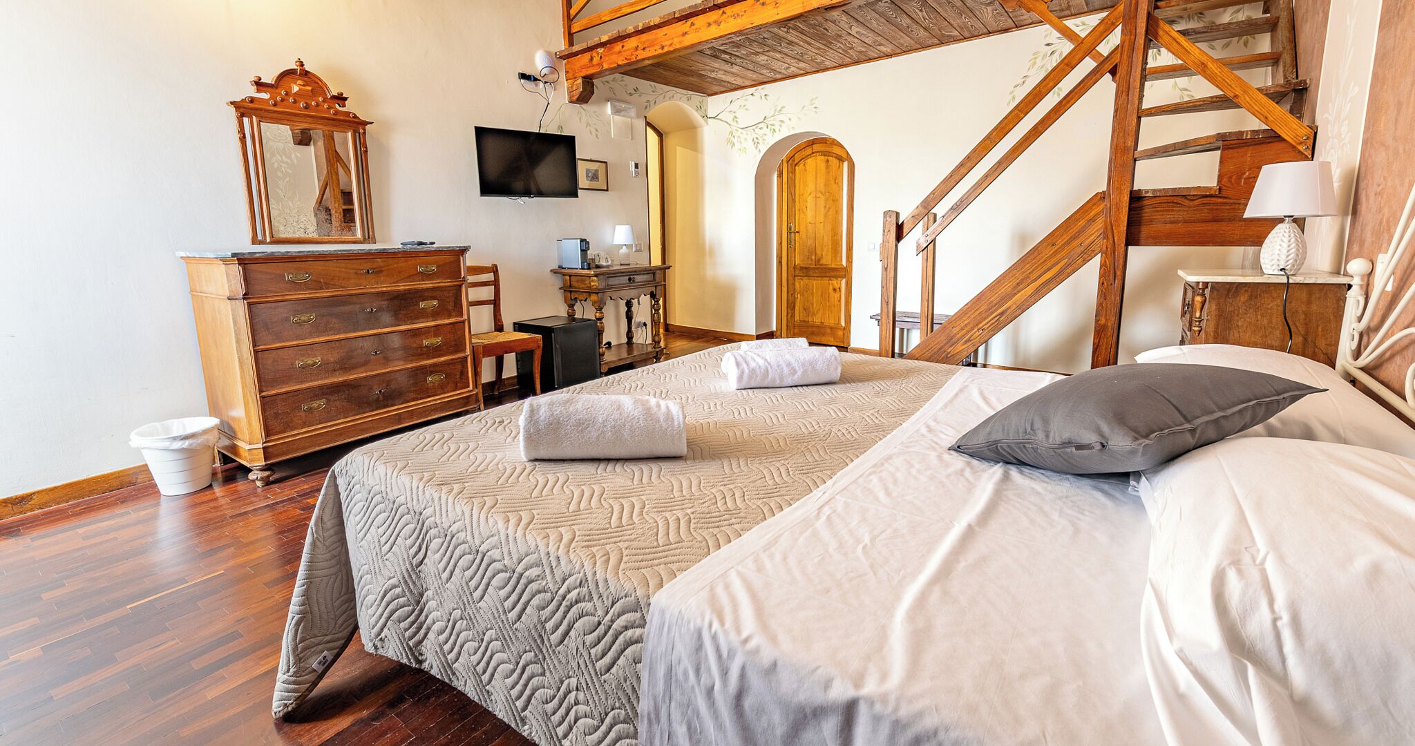 Double or Twin Room | Free WiFi