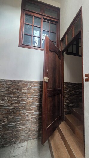 Interior - Cozy Private Home in the Heart of San Pedro [ Incredible Lake Views]. (San Pedro La Laguna)