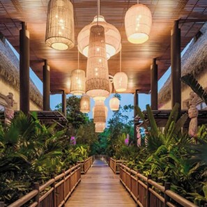 Property grounds - Luxury Vidanta Resort Escape - Pools, Lazy River Beach Access, family-friendly (Q.R.)