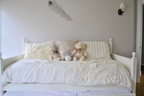 4 Schlafzimmer, Bügeleisen/Bügelbrett, WLAN, Bettwäsche