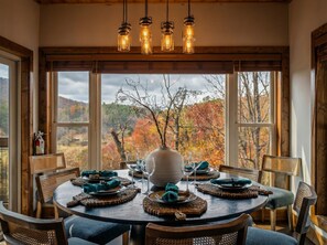 Dining - Designer Cabin | Mtn Views | Game Room | Hot Tub (Sevierville)