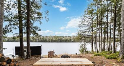 Peaceful Lakeside Cottage ~ Sunsets & Lake Access