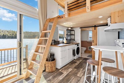 Lakefront Tiny Home w/ Hot Tub + Sunset Views