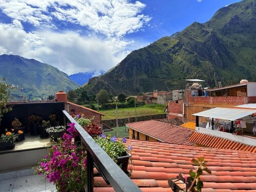 Tourist Lodging - Kantu Inn - Triple Deluxe Room