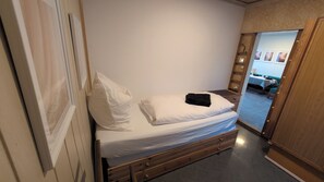 2 bedrooms, desk, travel crib, free WiFi