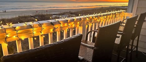 コンドミニアム ベッド (複数台) プールアクセス オーシャンビュー (Sea Cloisters 303A) | 施設の敷地