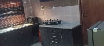 Perfect 3-bedroom bungalow very beautiful in the neighborhood.