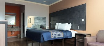 Downtowner Inns & Suites