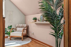 Interior - 3 min to Zoo - Game Room - Fire Pit - Pets - Yard (Milwaukee)