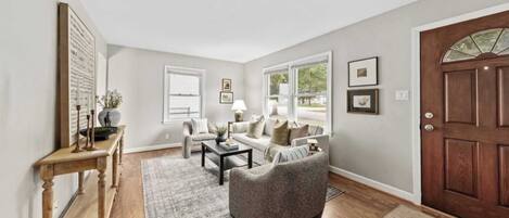 Télévision, baby-foot, espaces bureaux