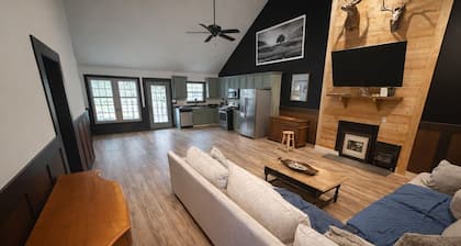 Just in time for the Masters. Charming 2 bedroom home!