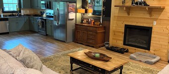 Just in time for the Masters. Charming 2 bedroom home!