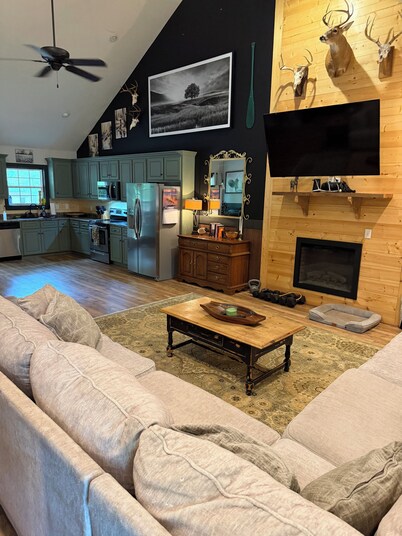 Just in time for the Masters. Charming 2 bedroom home!