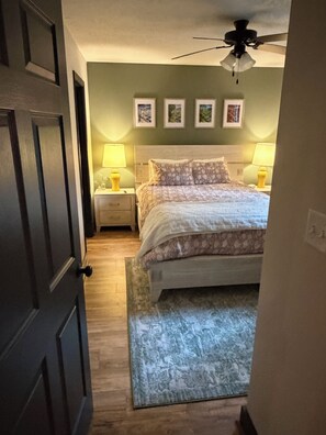 2 bedrooms, iron/ironing board, free WiFi, bed sheets