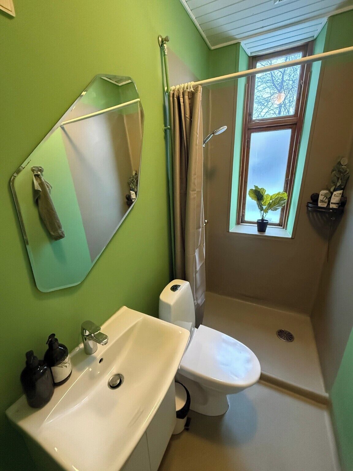 Towels, soap, toilet paper