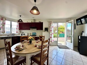 Fridge, microwave, oven, stovetop - Expérience locale en Baie de Somme - Maison cosy (Noyelles-sur-Mer)