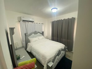 2 bedrooms, Internet - Lovely 2-bedroom apartment with AC in charming Bayahíbe 125 DOLARES POR NOCHE (Bayahíbe)
