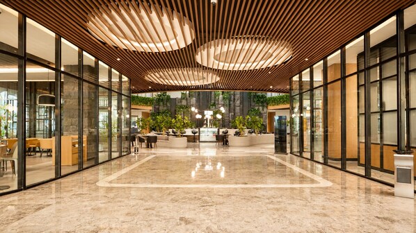 Unclassified image, 1 of 91, button - Grand Swiss-Belhotel Harbour Bay (Batam)