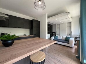 Interior - Le Cocon Impérial - Studio avec balcon (Annecy)