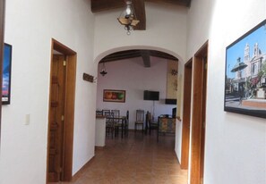 Interior - RINCONES DE TEQUIS Country house with heated swimming pool, fireplace (Residencial Haciendas de Tequisquiapan)