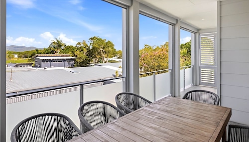 Sawtell Sanctuary - a beautifully appointed coastal retreat designed for relaxed living and comfort