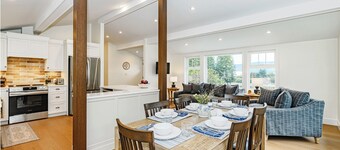 Cobble Hill Winery Guest House