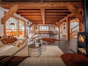 Fernseher, Kamin, Videospiele