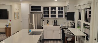 Fully Renovated 2-bedroom house on Bloomington's Westside. Close to Campus