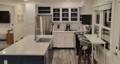 Fully Renovated 2-bedroom house on Bloomington's Westside. Close to Campus