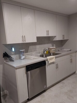 Unclassified image, 5 of 6, button - Self contained legal basement own entrance and private yard (Calgary)