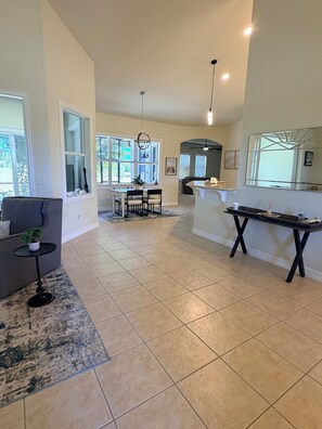 Interior - Spacious 3-bedroom house in SW Cape Coral (Cape Coral)