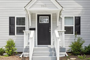 Exterior detail - Beach Bliss in Hampton – Minutes to the Shore! (Hampton)