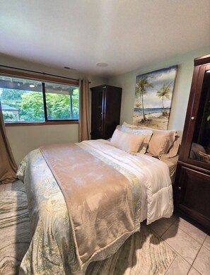 Iron/ironing board, WiFi, bed sheets