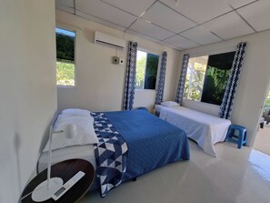 3 bedrooms, free WiFi, bed sheets - 3-bedroom house in brilliant Playa San Blas with AC comfort (Playa San Blas)