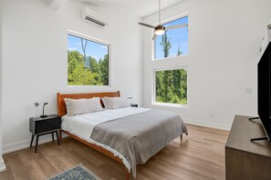 Bügeleisen/Bügelbrett, WLAN, Bettwäsche