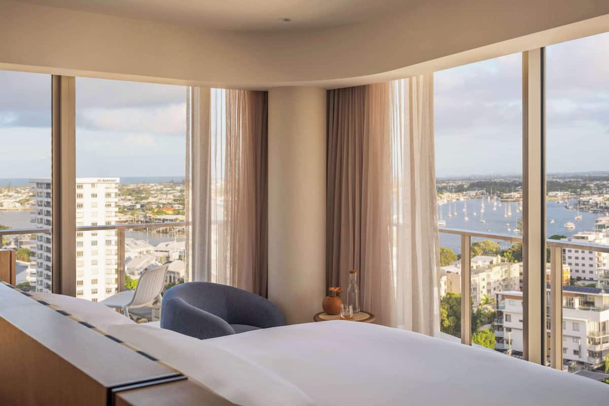 Junior Suite (Ocean) | Iron/ironing board, cribs/infant beds, free WiFi, bed sheets
