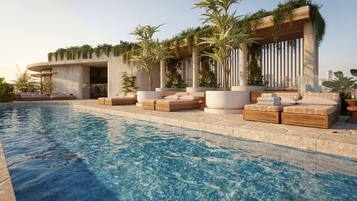 Hồ bơi ngoài trời