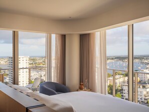 Junior Suite (Ocean) | Iron/ironing board, cots/infant beds, free WiFi, bed sheets - Avani Mooloolaba Beach Hotel (Mooloolaba)