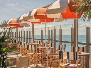 Restaurant - Avani Mooloolaba Beach Hotel (Mooloolaba)