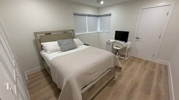 2 chambres, bureau, fer et planche à repasser, Wi-Fi gratuit