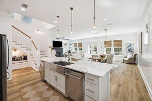 Interior - NEW! Golf Cart, Private Pool, Bikes! Walk to Beach in Seagrove! (Santa Rosa Beach)