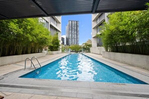 Pool - Balcony Apartment with 1 Bedroom (Belconnen)
