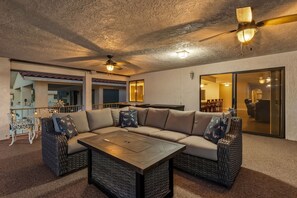 Interior - 5 BDR Riverfront Home Escape in Bullhead City-Laughlin (Bullhead City)