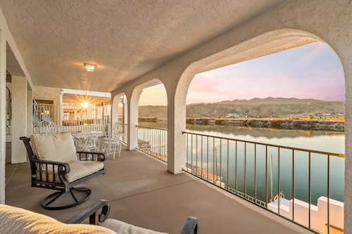 5 BDR Riverfront Home Escape in Bullhead City-Laughlin