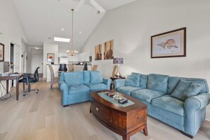 Leilighet, flere senger, balkong (Ocean Keyes 2445) | Oppholdsområde