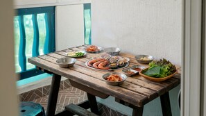 ห้องเบสิก, 1 ห้องนอน (Room 201 (Hinoki Spa/Private BBQ))