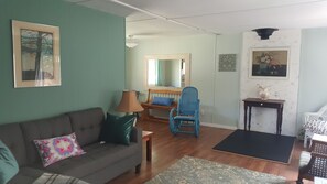 Living area - 3 bedroom Shabby Chic Property (Agassiz)